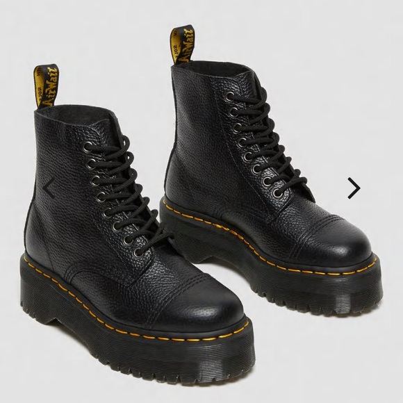 Dr. Martens Sinclair Milled Nappa Leather Platform Boots! - Picture 2 of 9
